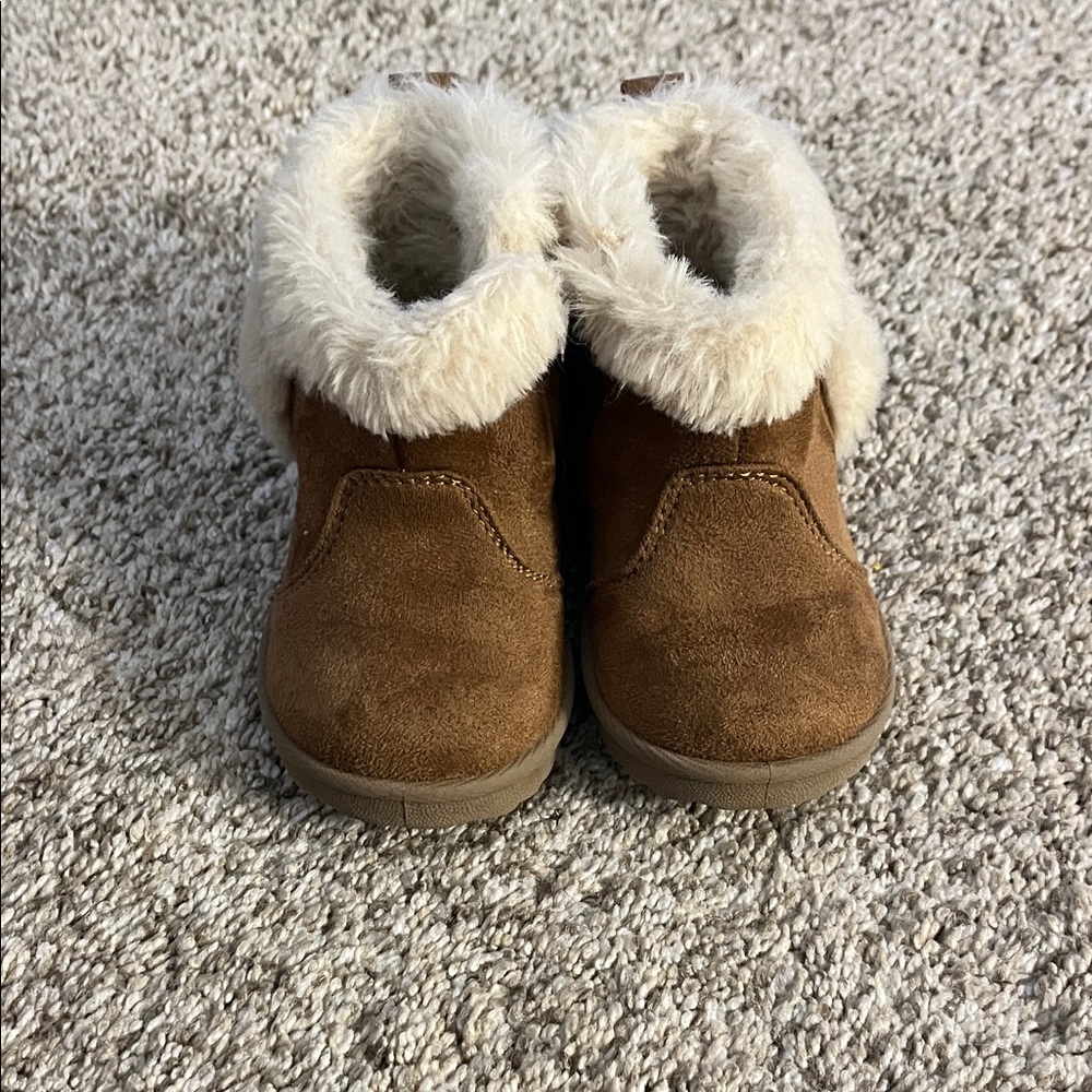 Wonder Nation Brown Kids Boots with Faux Fur